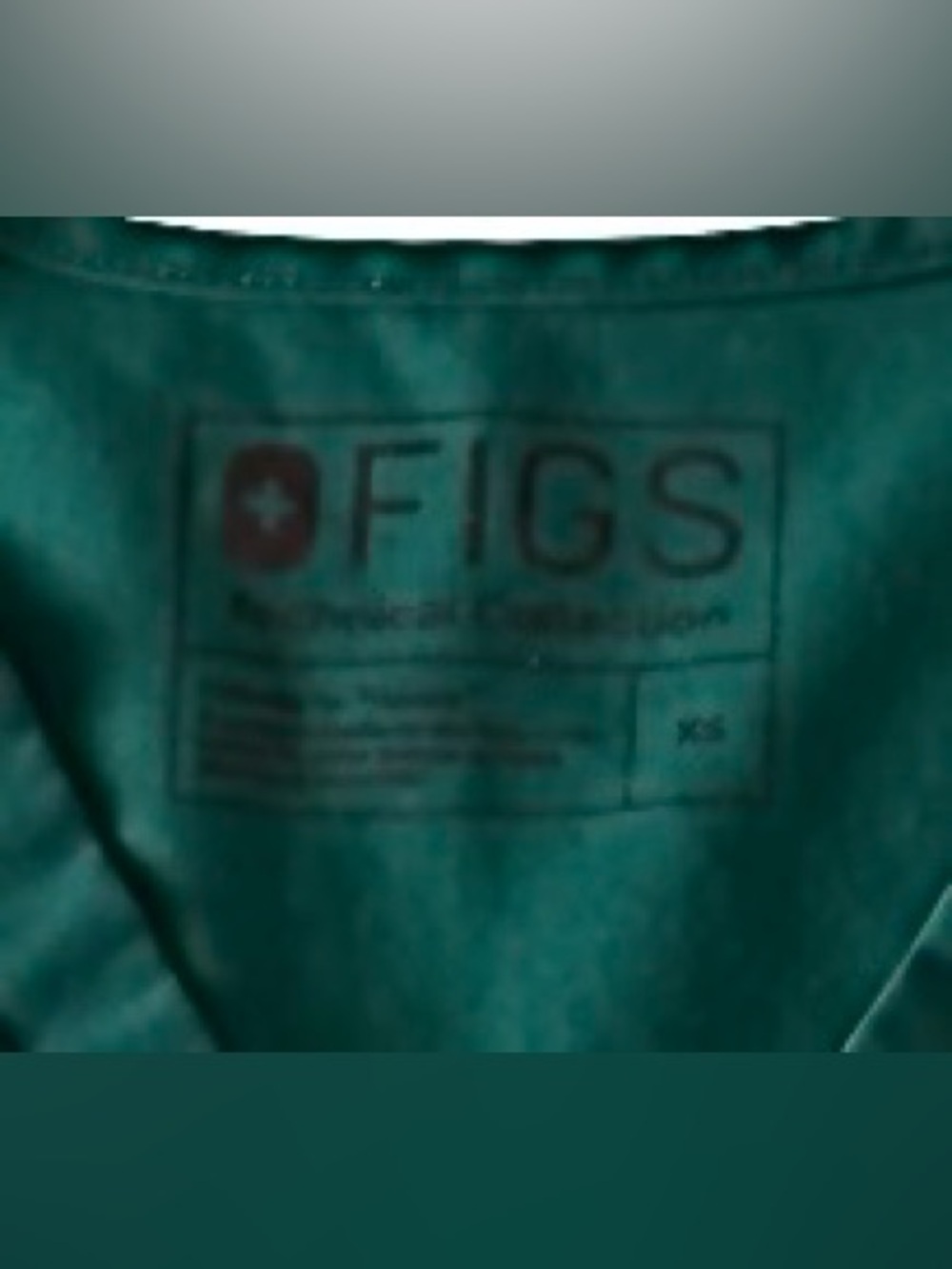 FIGS Catarina Scrub Top Technical collection XS Green EUC - Picture 6 of 8